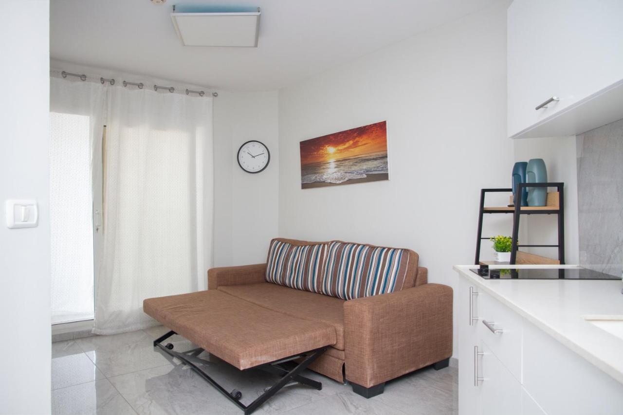 Apartments4You Leonardo 11 바트얌 외부 사진